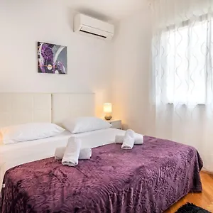  Apartament Rooms&apartments Zelux