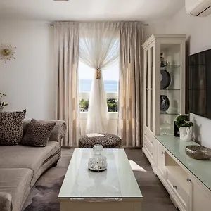 Luxury Azure Split
