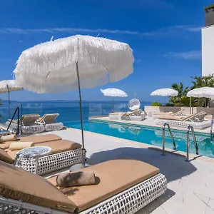 Gallery Luxury & Rooms-only Adults Split